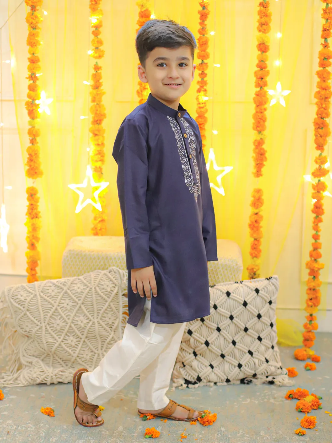 Boys Kids Wear Embroidery Cotton Full Sleeve Kurta Pajama For Boys-Blue