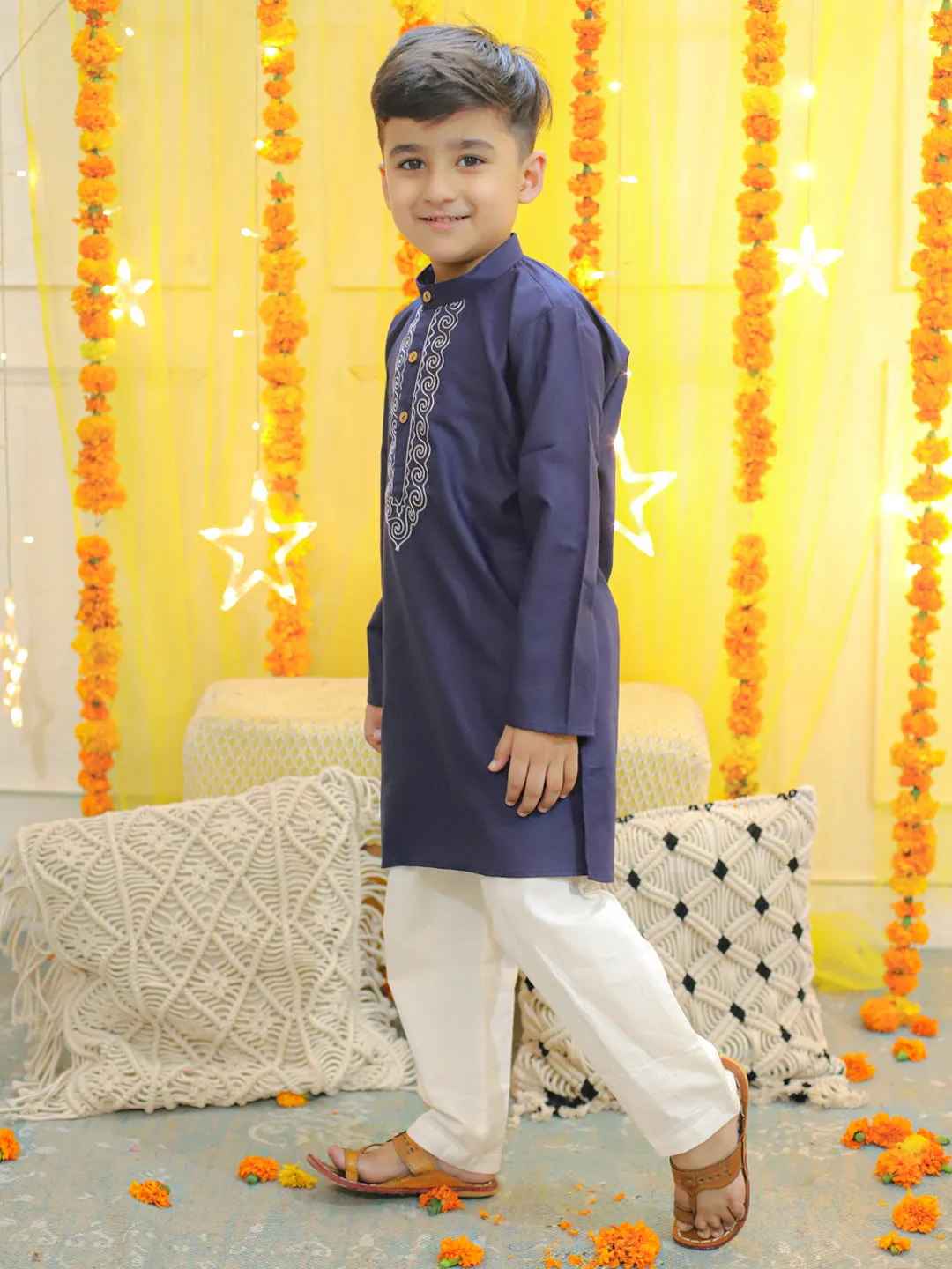 Boys Kids Wear Embroidery Cotton Full Sleeve Kurta Pajama For Boys-Blue