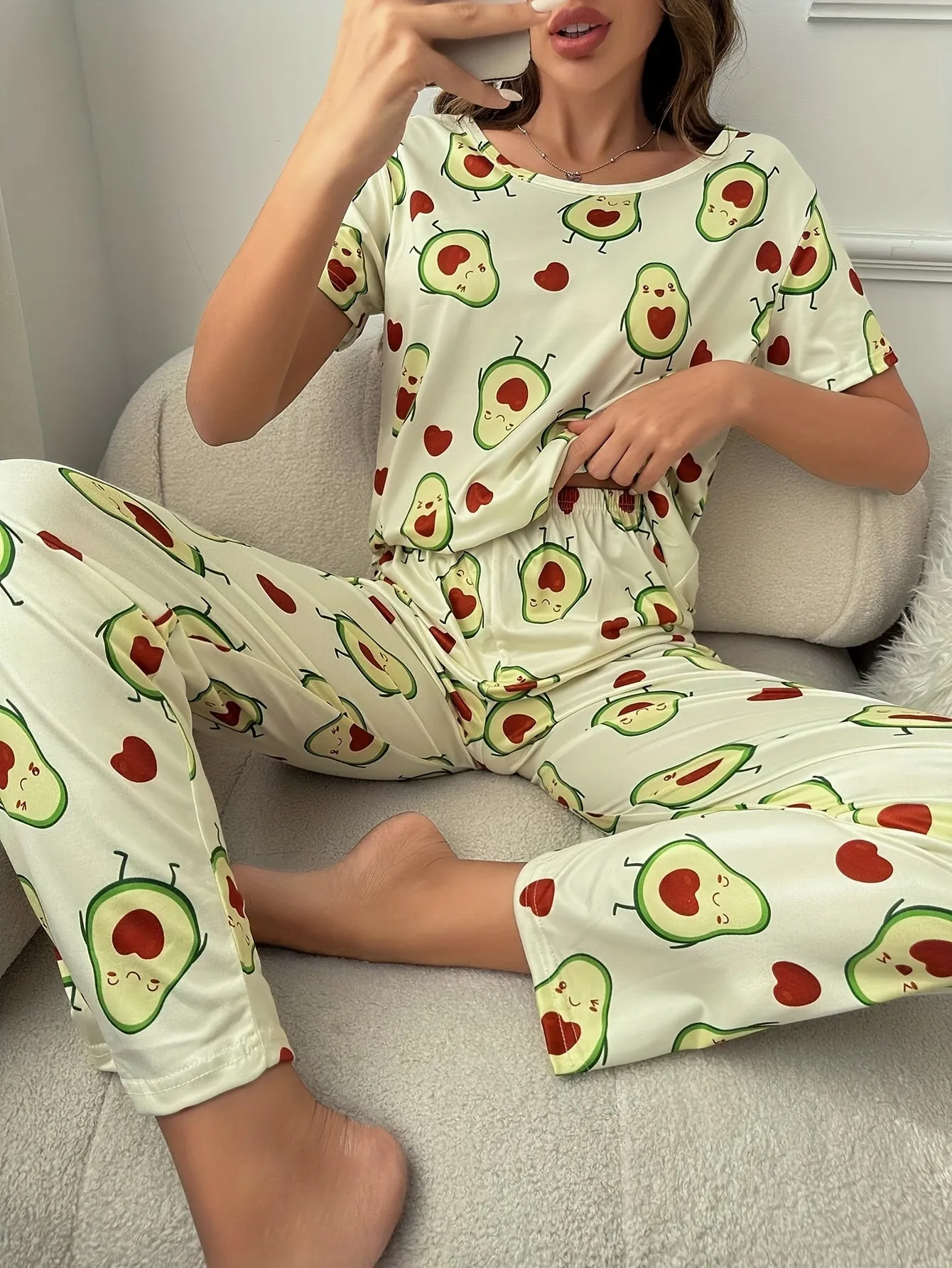 Womens Adorable Avocado Cartoon Print Pajama Set - Soft Mid-Elasticity Polyester Fabric, Crew Neck, Short Sleeve, Relaxed Fit, Comfortable, Random Printing, Machine Washable - Perfect for All Seasons